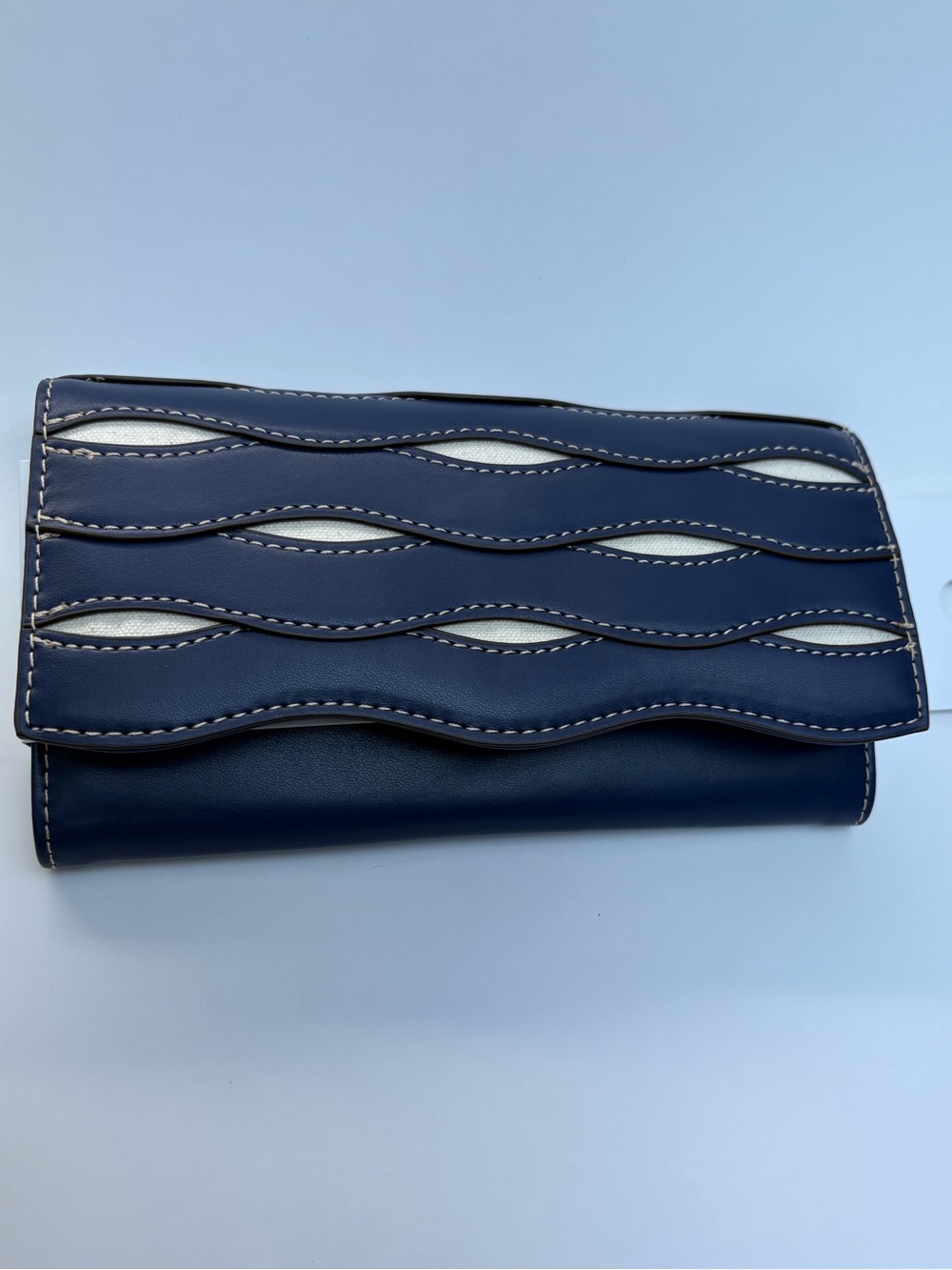 Navy Wave-Accent flap clutch Women's Wallet
